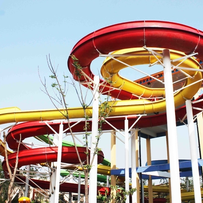 Long Raft Spiral Plastic Water Slide With 304 Stainless Steel Screw , 3 Persons / Time