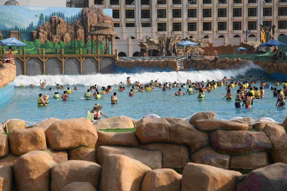 Tsunami Dalgası Su Parkı Aqua Parkında Aile Eğlencesi için Özel Dalga Makinesi 3 metre