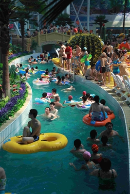Outdoor Holiday Resorts Lazy River Water Park / Fiberglass Waterpark Equipment Customized