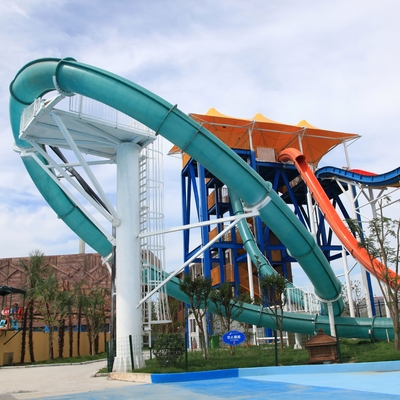 Şeffaf Özel Aqua Loop Cam Elyaf Su Kaydırmaları Sıcak Galvanizing