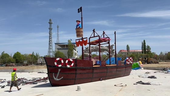 Özelleştirilmiş Fiberglas Vison Tekne Su Parkları Kaydırak Park Ekipmanları Fabrikası