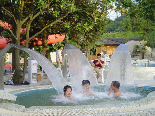 Korrozyona dayanıklı SPA Hidroterapi Ekipmanı, Sıcak Dip Galvanize Çelik Yapısı ve Akıllı Kontrol Sistemi