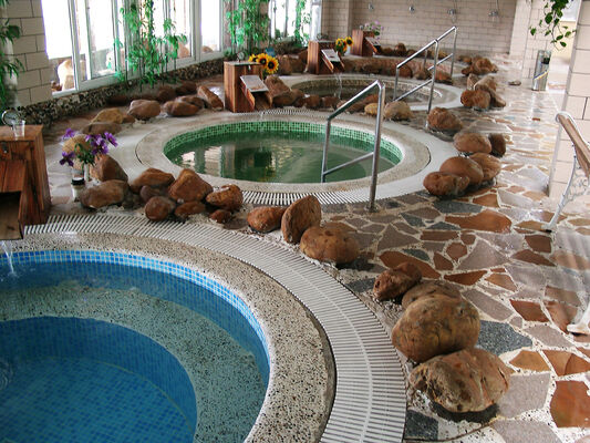 Korrozyona dayanıklı SPA Hidroterapi Ekipmanı, Sıcak Dip Galvanize Çelik Yapısı ve Akıllı Kontrol Sistemi