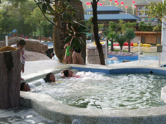 Korrozyona dayanıklı SPA Hidroterapi Ekipmanı, Sıcak Dip Galvanize Çelik Yapısı ve Akıllı Kontrol Sistemi