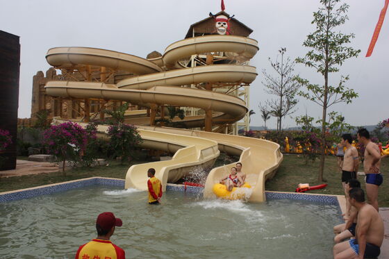 Su parkları için çok şeritli özel spiral su kaydırma sistemi - SGS denetlenmiş üreticisi